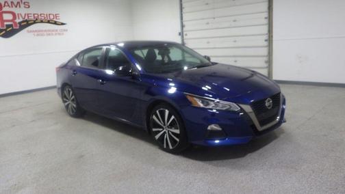Deep Blue Pearl 2021 Nissan Altima 2.5 SR