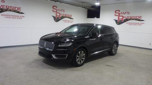 2019 Lincoln Nautilus Select