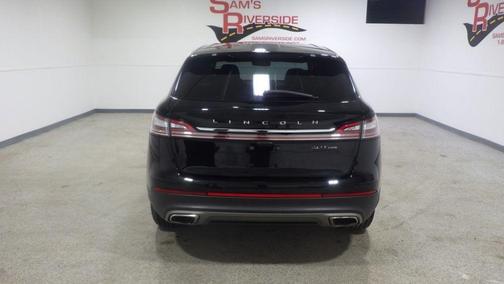 2019 Lincoln Nautilus Select