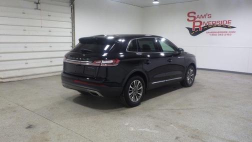 2019 Lincoln Nautilus Select