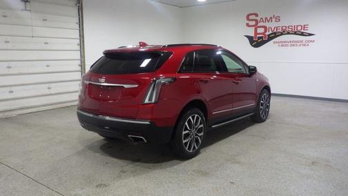 2021 Cadillac XT5 Sport