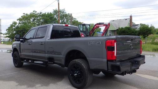 2024 Ford F-350 Lariat Super Duty