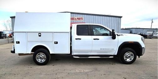 2024 GMC Sierra 2500 Pro