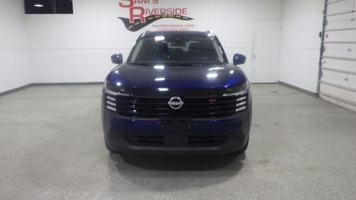 Deep Blue Pearl 2025 Nissan Kicks SR