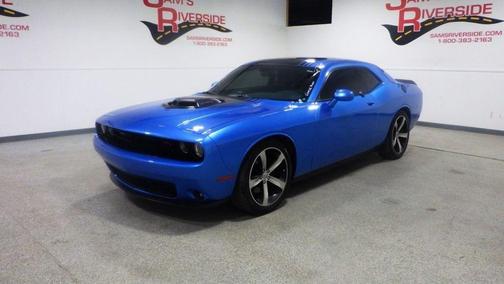 Blue 2015 Dodge Challenger R/T Shaker