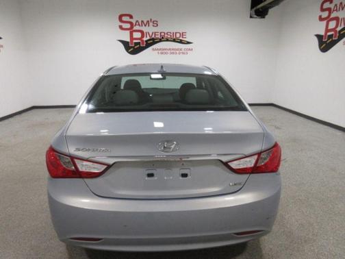 2013 Hyundai SONATA Limited