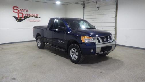 2012 Nissan Titan SV