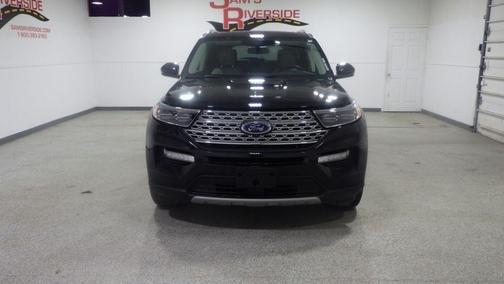Black 2021 Ford Explorer Limited