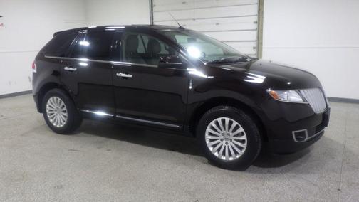 Brown 2013 Lincoln MKX Base