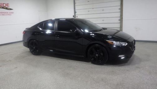 Black 2023 Nissan Sentra SR
