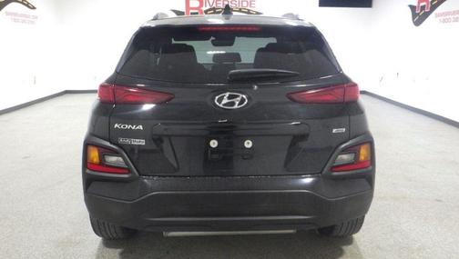 2021 Hyundai KONA SEL Plus