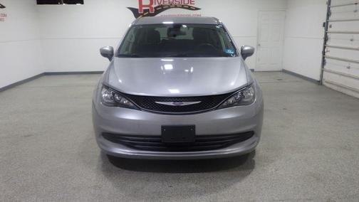 Silver 2019 Chrysler Pacifica L