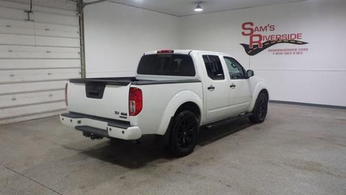 2021 Nissan Frontier SV