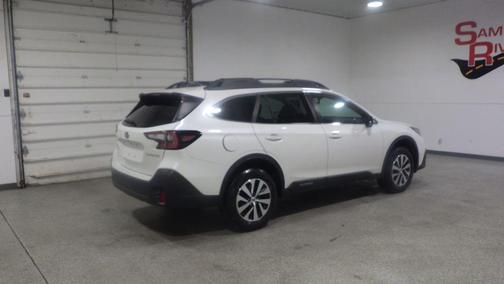 Crystal White Pearl 2022 Subaru Outback Premium