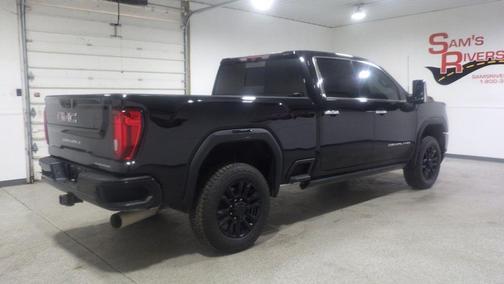 Black 2022 GMC Sierra 2500 Denali