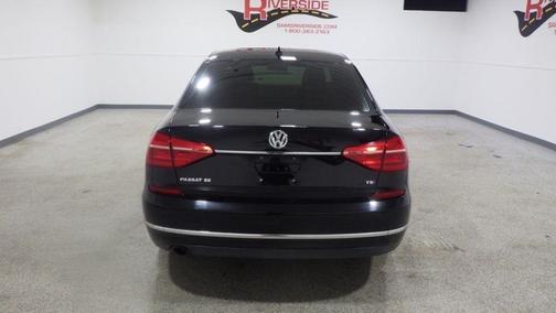 2016 Volkswagen Passat 1.8T SE