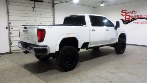 White 2022 GMC Sierra 2500 SLT