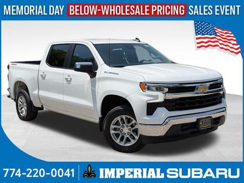 Summit White 2022 Chevrolet Silverado 1500 LT
