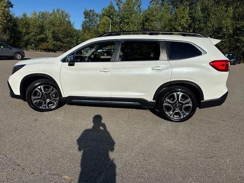 2023 Subaru Ascent Limited 8-Passenger