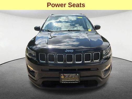 Diamond Black 2018 Jeep Compass Latitude