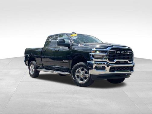 Diamond Black 2026 RAM 2500 Big Horn