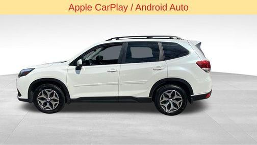 Crystal White Pearl 2022 Subaru Forester Premium