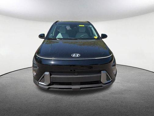 Abyss Black Pearl 2025 Hyundai KONA SEL