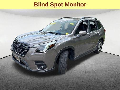 Brilliant Bronze Metallic 2024 Subaru Forester Premium