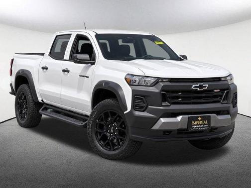 Summit White 2024 Chevrolet Colorado Trail Boss