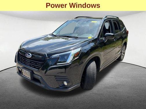 Crystal Black Silica 2023 Subaru Forester Premium