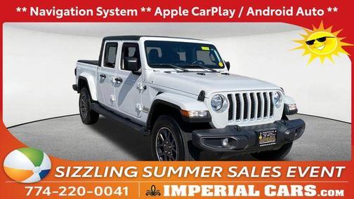 Bright White Clearcoat 2023 Jeep Gladiator Overland