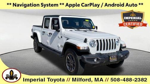 Bright White Clearcoat 2023 Jeep Gladiator Overland