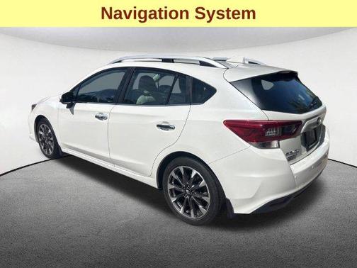 Crystal White Pearl 2022 Subaru Impreza Limited