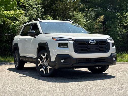 Crystal White Pearl 2026 Subaru Outback Touring XT