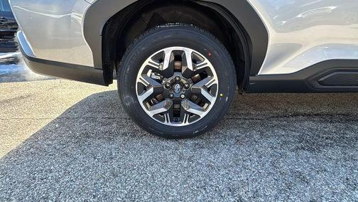 Ice Silver Metallic 2026 Subaru Forester Premium