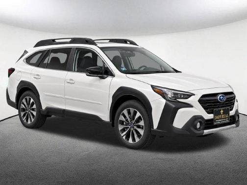 Crystal White Pearl 2025 Subaru Outback Limited