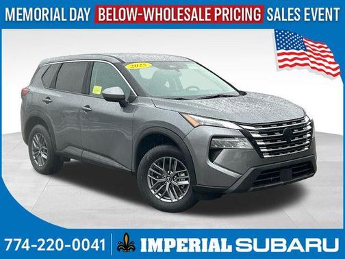 Gun Metallic 2026 Nissan Rogue SV