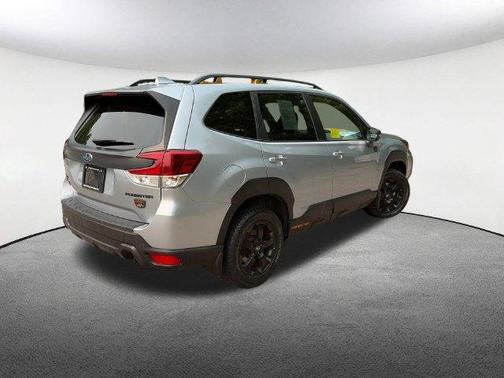 Ice Silver Metallic 2022 Subaru Forester Wilderness