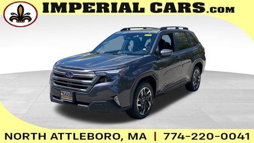 Magnetite Gray Metallic 2026 Subaru Forester Premium