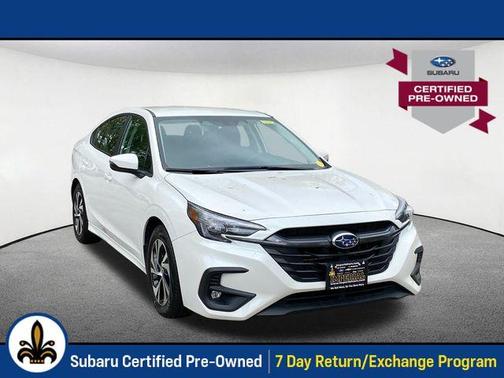 Crystal White Pearl 2025 Subaru Legacy Premium