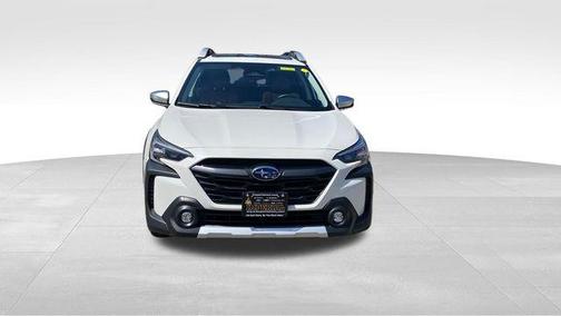 Crystal White Pearl 2023 Subaru Outback Touring