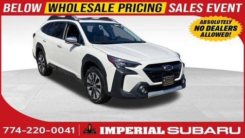 Crystal White Pearl 2023 Subaru Outback Touring