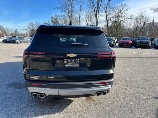 2025 Chevrolet Traverse LT