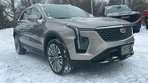 2024 Cadillac XT4 Premium Luxury