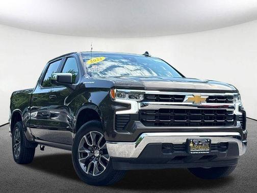 Harvest Gold / Bronze 2023 Chevrolet Silverado 1500 LT