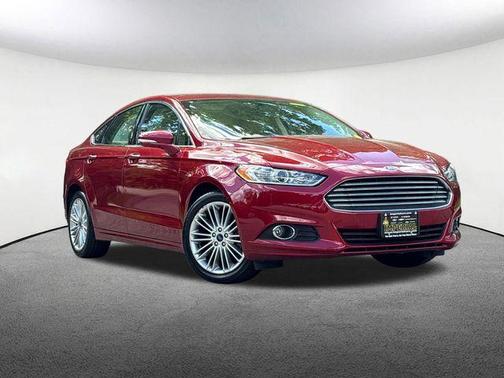 Ruby Red Metallic 2016 Ford Fusion SE