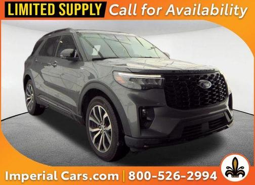 Carbonized Gray Metallic 2026 Ford Explorer ST-Line