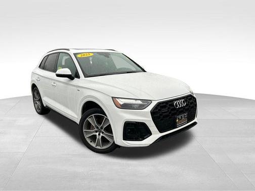2025 Audi Q5 45 S line quattro Premium