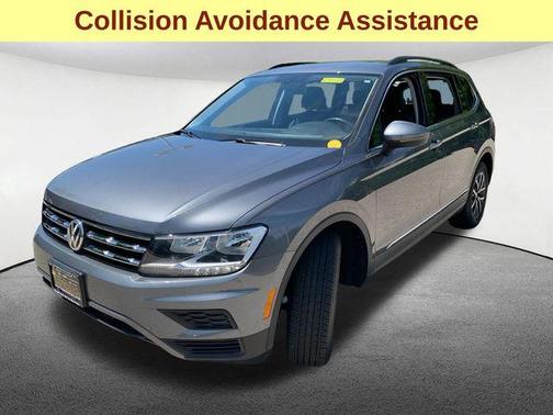 Platinum Gray Metallic 2020 Volkswagen Tiguan 2.0T SE
