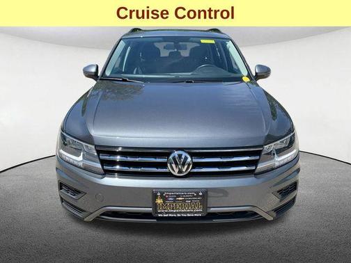 Platinum Gray Metallic 2020 Volkswagen Tiguan 2.0T SE